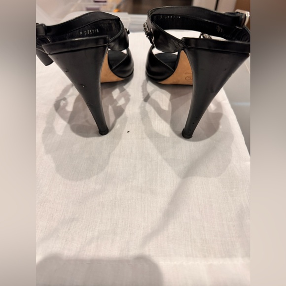 Authentic Pre-Owned CHANEL
2018 Interlocking CC Logo Slingback Sandals - Picture 6 of 8